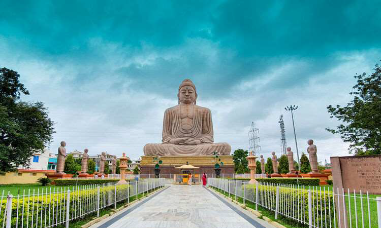 Tracing the Footsteps of Buddha: Buddhist Circuit Tour in India