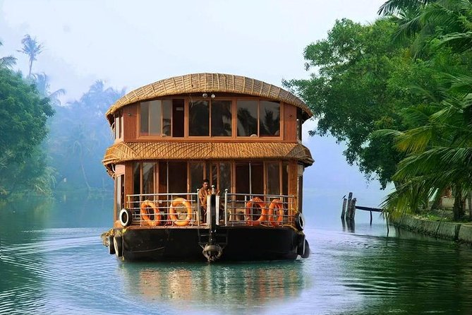 Rustic Kerala On Balmy Backwaters