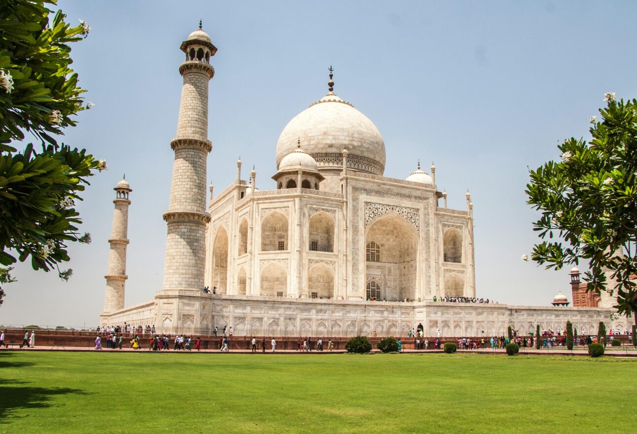 Why the Taj Mahal Is a Bucket-List Destination for USA & UK Couples & Families